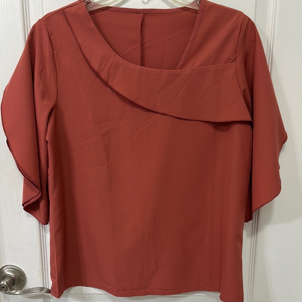 Women's Size Small Rust Top NWOT
